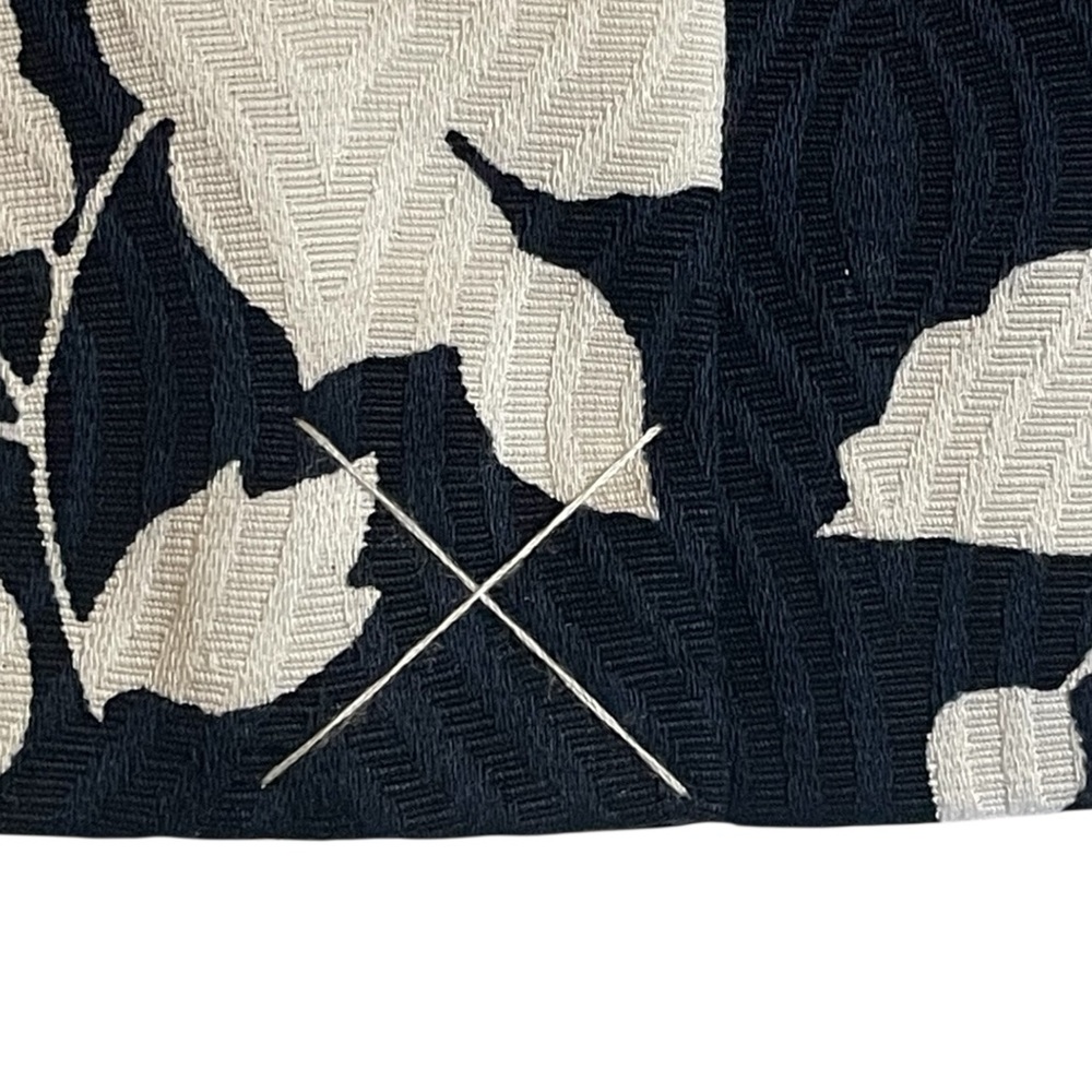 NWTS TALBOTS COTTAGE CORE NAVY & WHITE FLORAL PRINT PENCIL SKIRT SZ 12 P - Picture 8 of 10